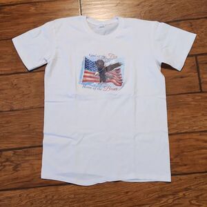 5/$15,Patriotic white short sleeve T-shirt women's large